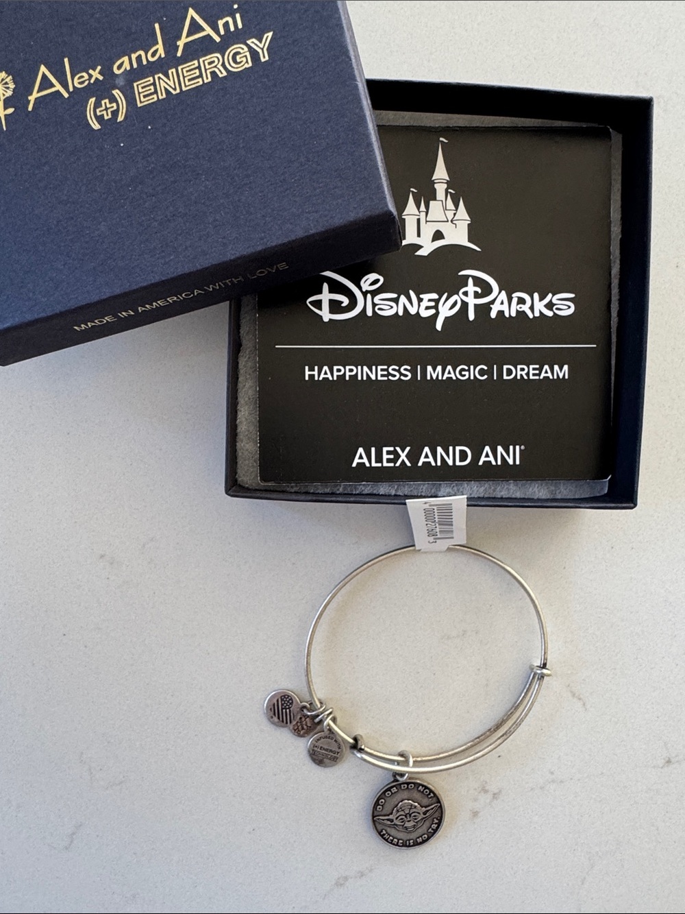 Alex & Ani Disney Parks Yoda Bracelet.  NWT ✨